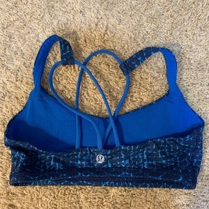 Lululemon sports bra